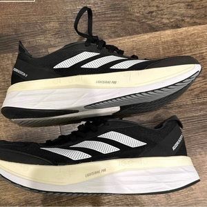 Adidas adizero Boston 11 men sz 9